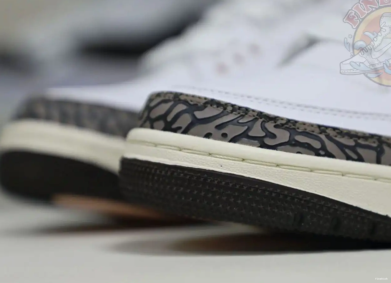 3 Air retro